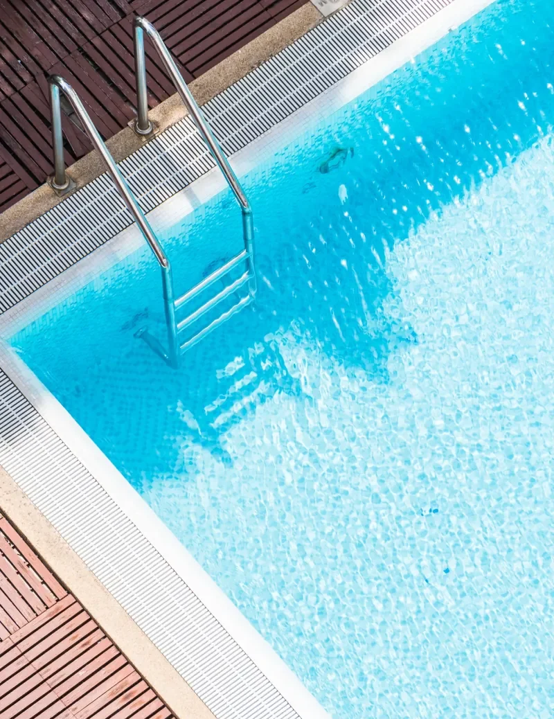 Mantenimiento de Piscinas en Madrid · SicTyp Madrid - Mantenimiento de Piscinas · Limpieza de piscinas. Recuperación de agua verde. Lechada en gresite · Realizamos servicios de limpieza y mantenimiento en tu piscina para que puedas disfrutar de tus baños en cualquier momento del año. La finalidad de nuestro servicio es mejorar la comodidad de nuestros clientes, adaptándonos a las necesidades especificas de cada uno. Limpieza de Piscinas en Madrid - - 674610733 - info@sictyp.es